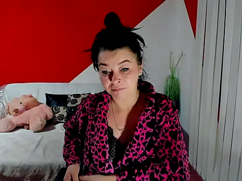 Snapshot of Soffy_Skye chatting on September 27, 2025, 4:06 am Soffy Skye online show from September 27, 2025, 4:06 am