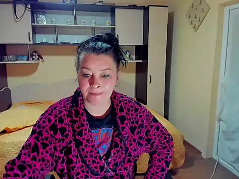 Soffy Skye online show from May 3, 2026, 3:56 am