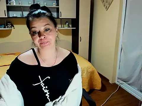 Soffy Skye online show from May 9, 2026, 4:28 am