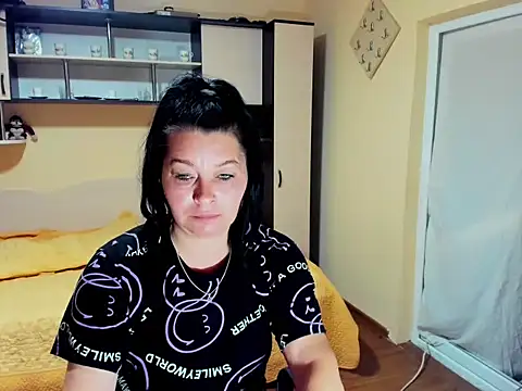 Soffy Skye online show from May 11, 2026, 5:02 am