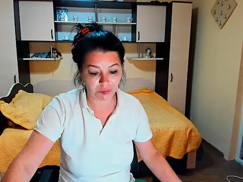 Soffy Skye online show from June 19, 2026, 4:28 am