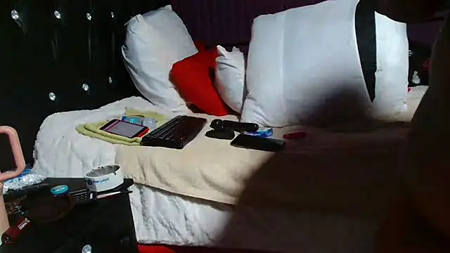 Bustyboobs02xx online show from May 3, 2026, 7:36 am