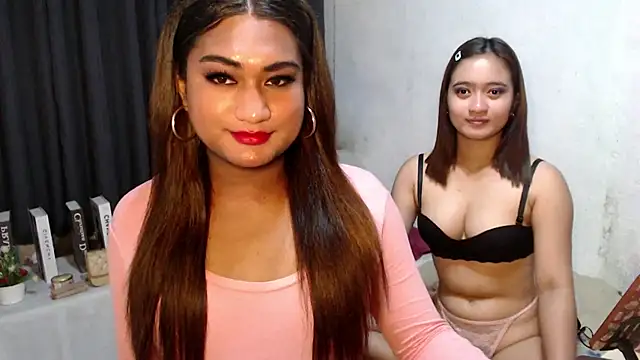 Snapshot of Elysia_Fox chatting on February 8, 2026, 6:28 am Elysia Fox online show from February 8, 2026, 6:28 am