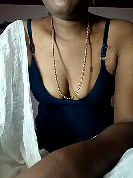 Tamil Kavitha online show from December 14, 2025, 8:20 am