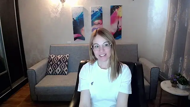 shy hot cat online show from October 15, 2025, 6:57 am