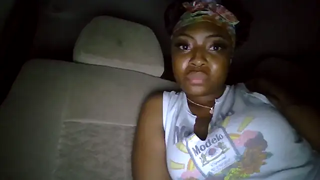 Cocochanel4567 online show from September 25, 2025, 12:20 pm