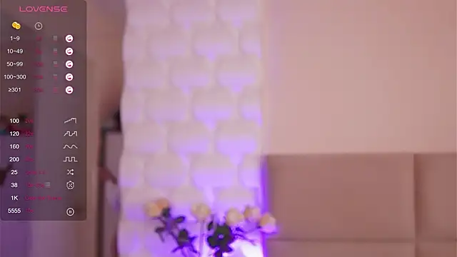 Snapshot of PlayfulAvalyn chatting on October 10, 2025, 10:42 pm PlayfulAvalyn online show from October 10, 2025, 10:42 pm