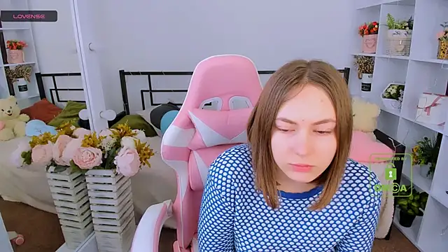 Elma Lily online show from February 4, 2026, 11:38 am