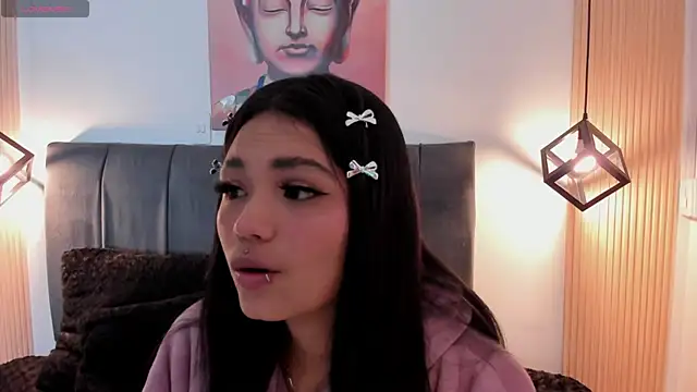 Evaa rosee  online show from September 26, 2025, 12:31 pm