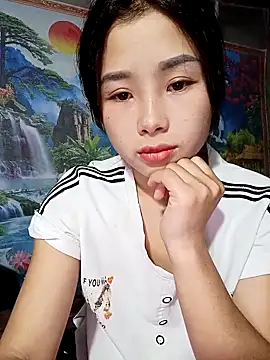 Vy xx online show from October 26, 2025, 12:44 pm