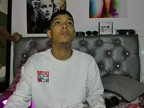 Snapshot of xxKamadevaxx chatting on March 6, 2026, 1:07 pm xxKamadevaxx online show from March 6, 2026, 1:07 pm