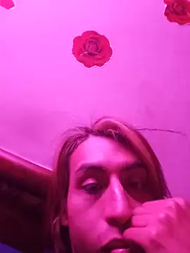 ZafiroRios online show from July 12, 2026, 2:24 am