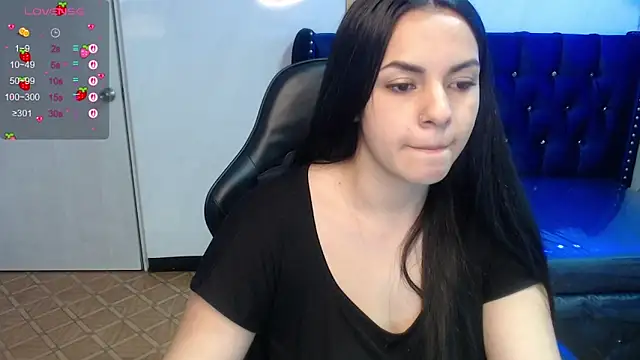 Snapshot of Mialover_v chatting on September 26, 2025, 1:04 pm Mialover v online show from September 26, 2025, 1:04 pm