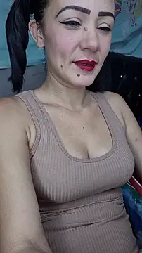 Lhia  online show from January 18, 2026, 5:39 pm