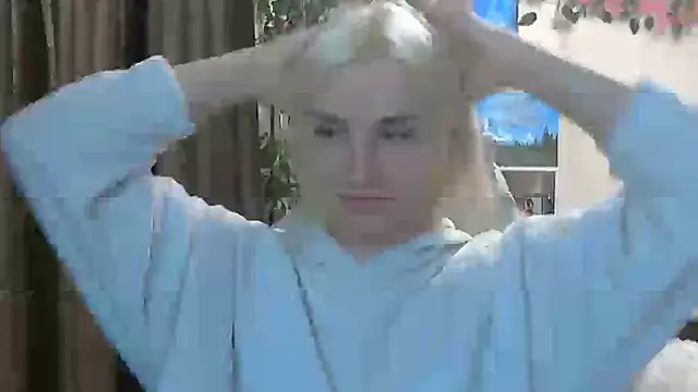 AmieXNice online show from September 13, 2025, 5:24 pm