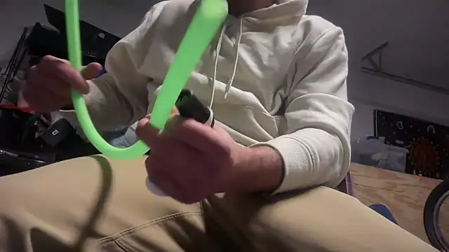 jasoncali305 online show from January 17, 2026, 8:19 am