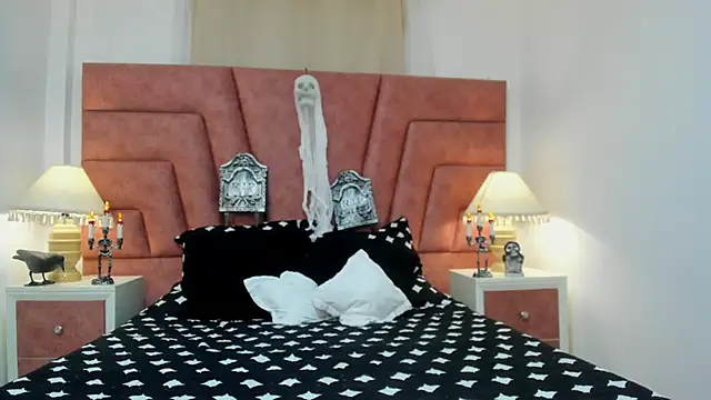 Persefone D online show from October 26, 2025, 4:40 am