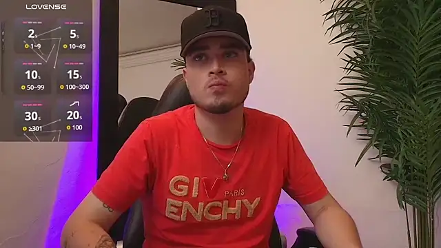 SALVATORE MULLER1 online show from September 30, 2025, 11:32 pm