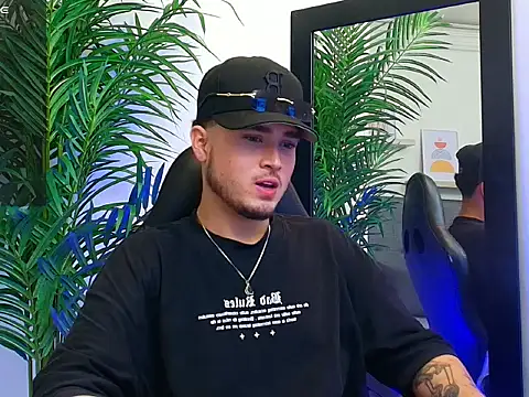 SALVATORE MULLER1 online show from October 9, 2025, 10:41 pm