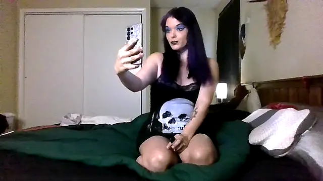 Snapshot of powhatanqueen chatting on October 8, 2025, 5:10 pm powhatanqueen online show from October 8, 2025, 5:10 pm