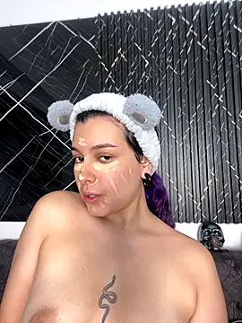 Snapshot of mistress_angell_ chatting on October 26, 2025, 8:37 pm mistress angell online show from October 26, 2025, 8:37 pm