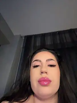 Andrestarr online show from June 19, 2026, 7:39 pm