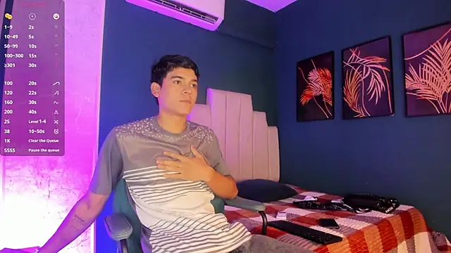 Snapshot of SandroVeyra chatting on October 20, 2025, 3:40 am SandroVeyra online show from October 20, 2025, 3:40 am