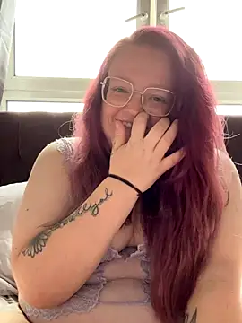 Snapshot of AmberBliss-X chatting on October 1, 2025, 1:17 pm AmberBliss-X online show from October 1, 2025, 1:17 pm