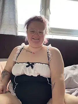 Snapshot of AmberBliss-X chatting on October 6, 2025, 11:51 am AmberBliss-X online show from October 6, 2025, 11:51 am