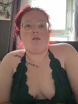 Snapshot of AmberBliss-X chatting on November 2, 2025, 3:36 pm AmberBliss-X online show from November 2, 2025, 3:36 pm