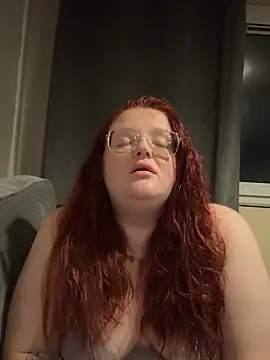 Snapshot of AmberBliss-X chatting on November 6, 2025, 11:26 pm AmberBliss-X online show from November 6, 2025, 11:26 pm