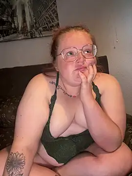 Snapshot of AmberBliss-X chatting on July 19, 2026, 7:28 pm AmberBliss-X online show from July 19, 2026, 7:28 pm