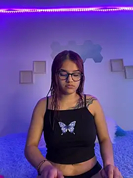 Daliila 11 online show from February 2, 2026, 7:34 pm