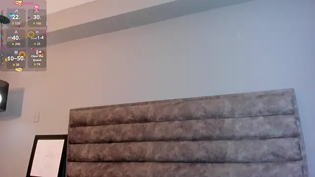 Snapshot of Aliciabloom chatting on October 17, 2025, 12:19 pm Aliciabloom online show from October 17, 2025, 12:19 pm