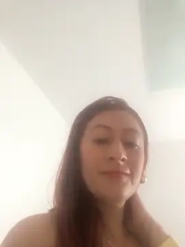 milenacardona online show from September 19, 2025, 4:07 pm