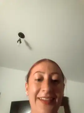 milenacardona online show from October 18, 2025, 12:02 am