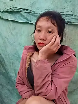 Snapshot of bonnie-00 chatting on October 4, 2025, 5:05 am bonnie-00 online show from October 4, 2025, 5:05 am