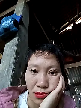 Snapshot of bonnie-00 chatting on October 4, 2025, 11:25 pm bonnie-00 online show from October 4, 2025, 11:25 pm