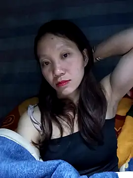 Snapshot of bonnie-00 chatting on October 27, 2025, 2:32 pm bonnie-00 online show from October 27, 2025, 2:32 pm