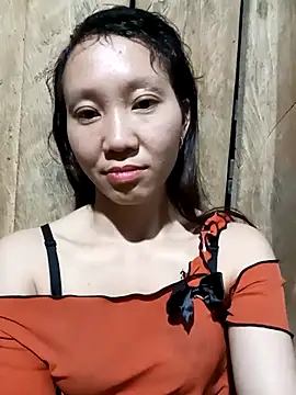 bonnie-00 online show from November 7, 2025, 10:59 am