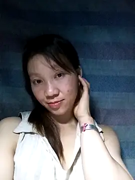 bonnie-00 online show from April 26, 2026, 4:15 pm