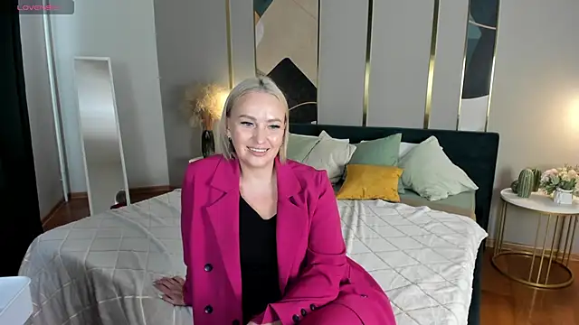 U TURMAN online show from September 16, 2025, 2:01 am