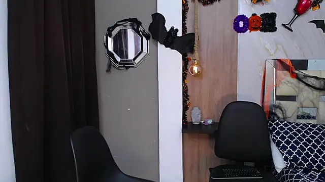 Snapshot of fire_drako_ chatting on November 1, 2025, 2:19 pm fire drako online show from November 1, 2025, 2:19 pm