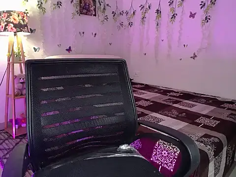 Naughtyy stripgirl online show from March 19, 2026, 6:12 pm