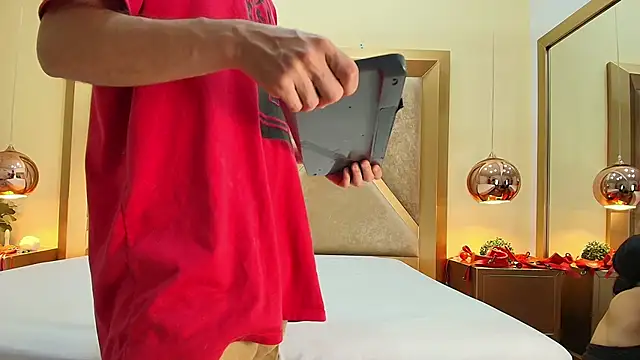 Snapshot of EthanCollen chatting on September 30, 2025, 10:37 pm EthanCollen online show from September 30, 2025, 10:37 pm