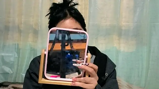 Sullyoonn online show from October 29, 2025, 12:02 am