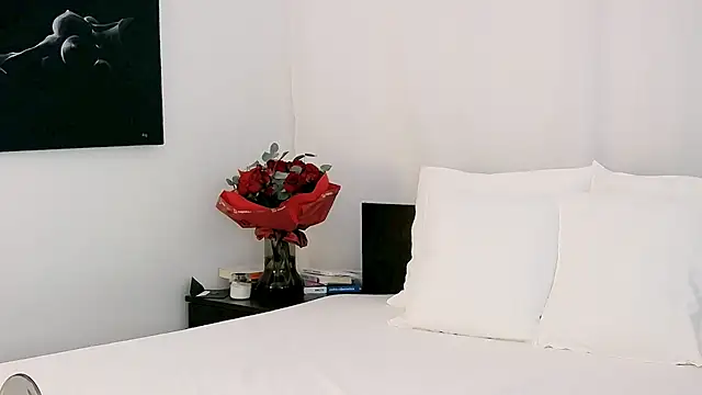 LeahDenver online show from October 13, 2025, 10:48 am