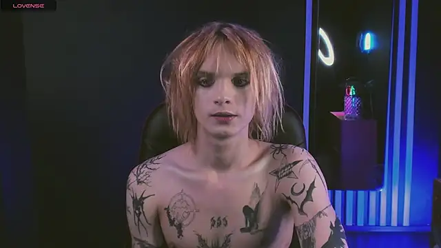 Snapshot of ArchiehalI chatting on September 30, 2025, 9:09 pm ArchiehalI online show from September 30, 2025, 9:09 pm