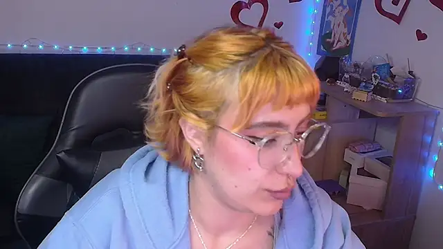 Miacatsito3 online show from June 16, 2026, 6:16 am