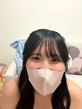 sanachan00 online show from September 14, 2025, 2:49 pm